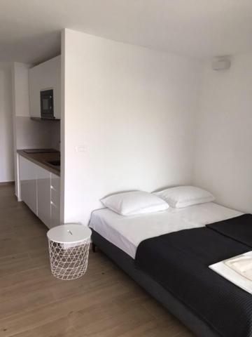 Apartments Haramincic M&B Stara Novalja Zewnętrze zdjęcie